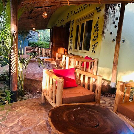 Afro Smile Hotel & Guest House Jinja Exteriér fotografie