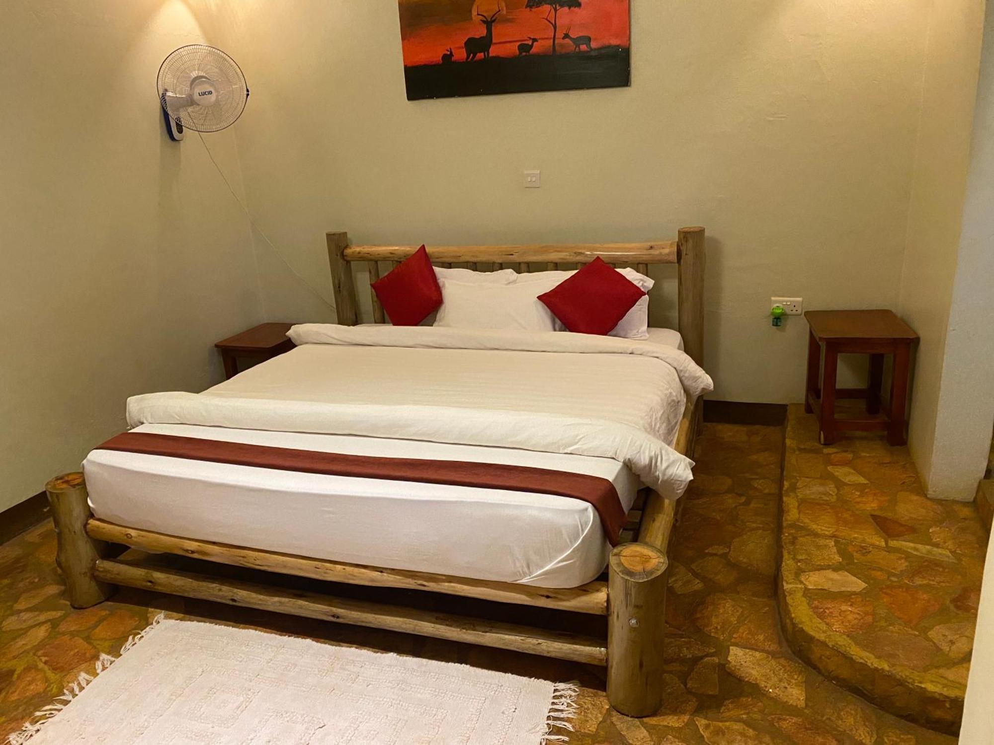 Afro Smile Hotel & Guest House Jinja Exteriér fotografie