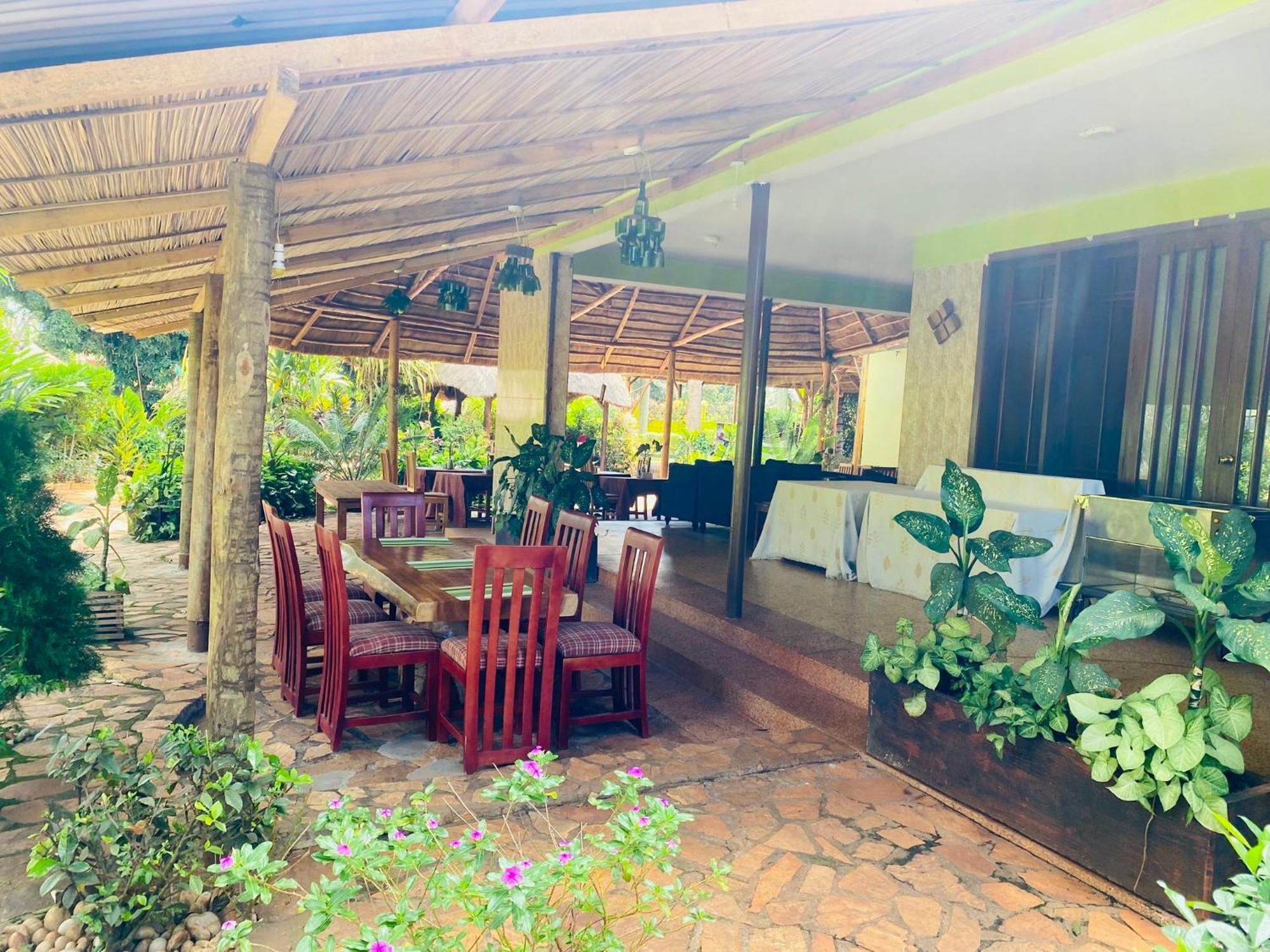 Afro Smile Hotel & Guest House Jinja Exteriér fotografie