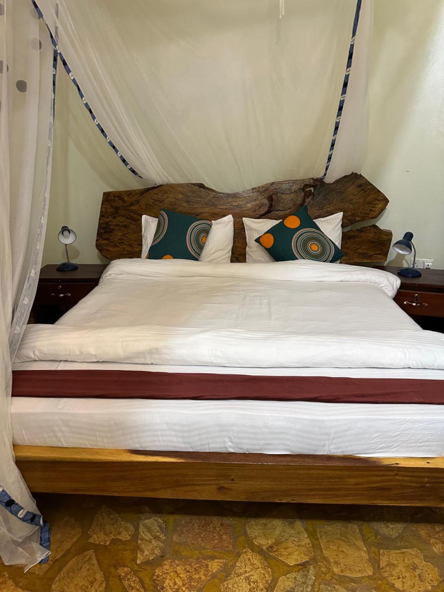 Afro Smile Hotel & Guest House Jinja Exteriér fotografie