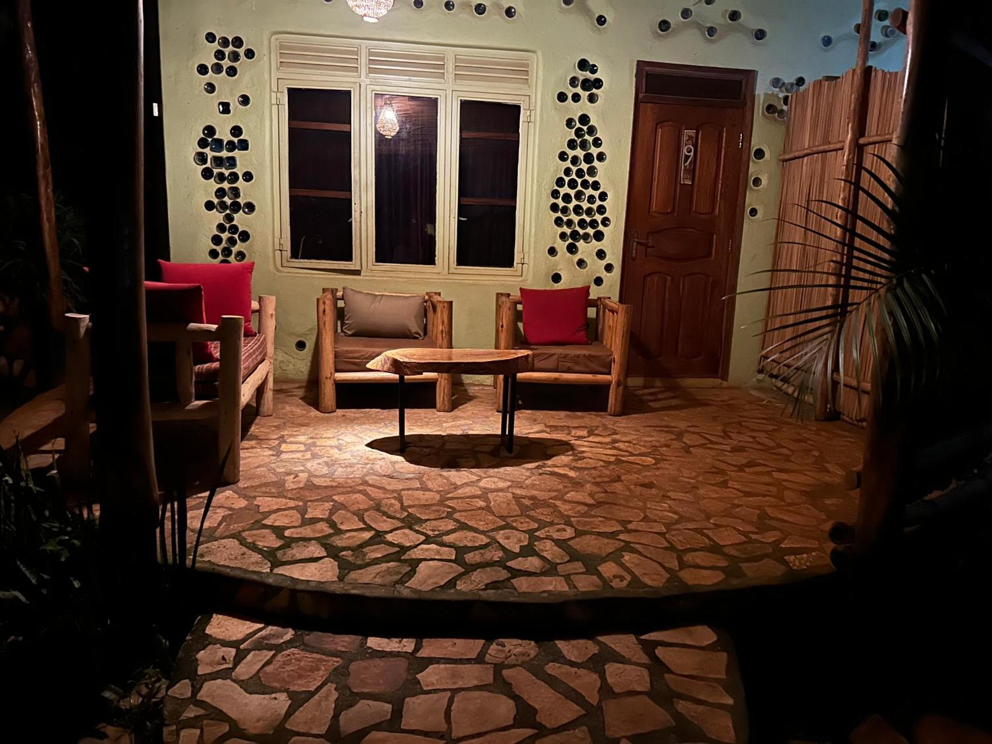 Afro Smile Hotel & Guest House Jinja Exteriér fotografie