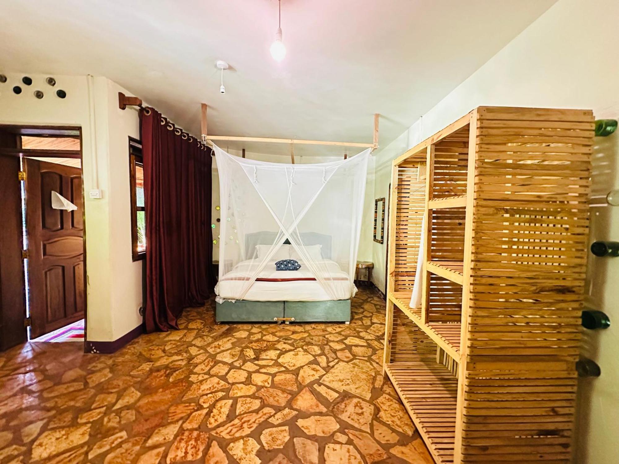 Afro Smile Hotel & Guest House Jinja Exteriér fotografie