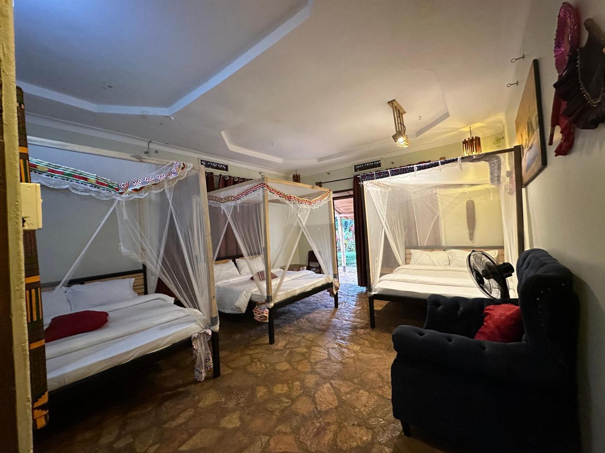 Afro Smile Hotel & Guest House Jinja Exteriér fotografie