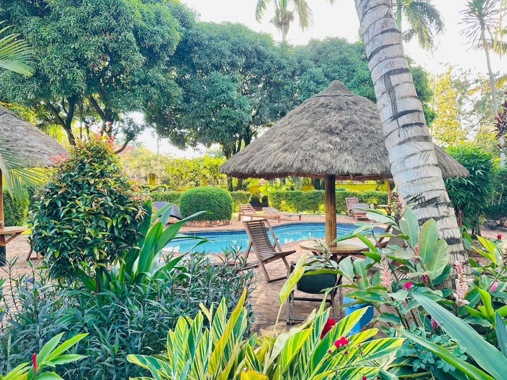 Afro Smile Hotel & Guest House Jinja Exteriér fotografie